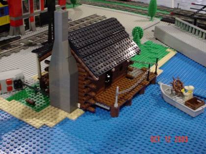  from LEGO Log Cabins logcabingatsoct03046.jpg