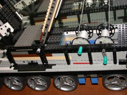 B-wire-box from LEGO Cranes b-wire-box.jpg