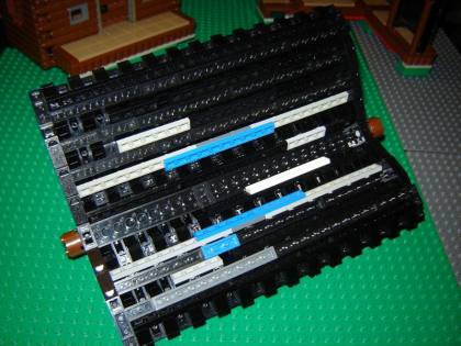 Gallaghersart dsc03327sm from LEGO Log Cabin version 5 gallaghersart_dsc03327sm.jpg - Underside of Lego woven roof