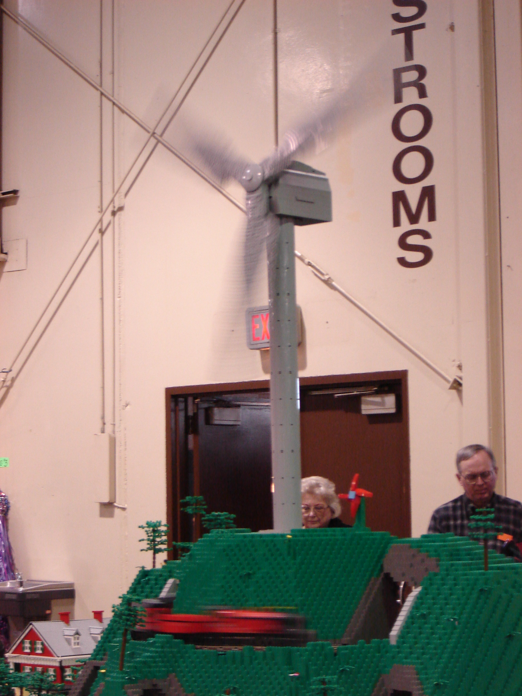 Dsc00105 from COLTC GTE Jan 2006 Display  - my hill and windmill