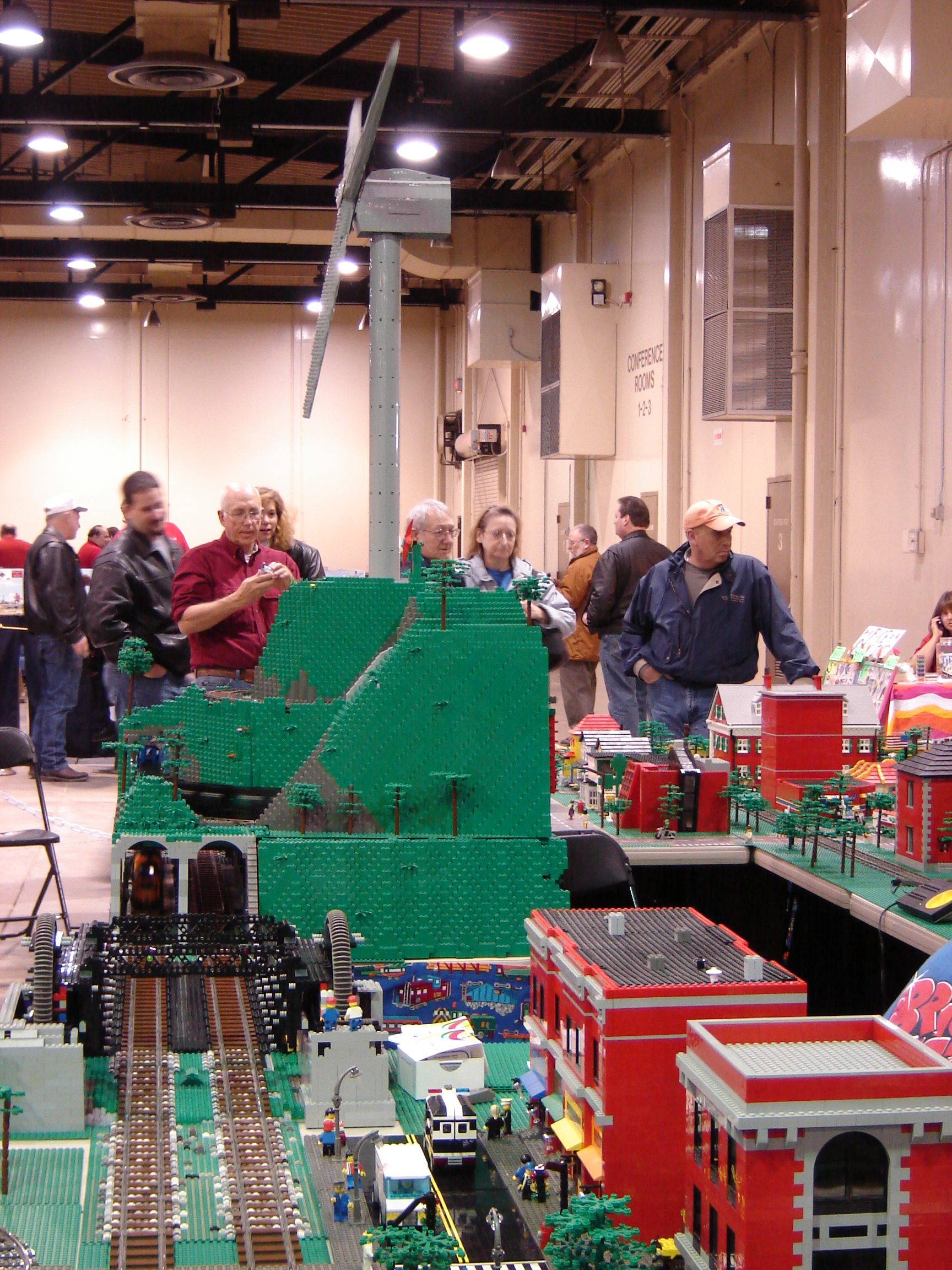 Dsc00121 from COLTC GTE Jan 2006 Display  - my hill and windmill
