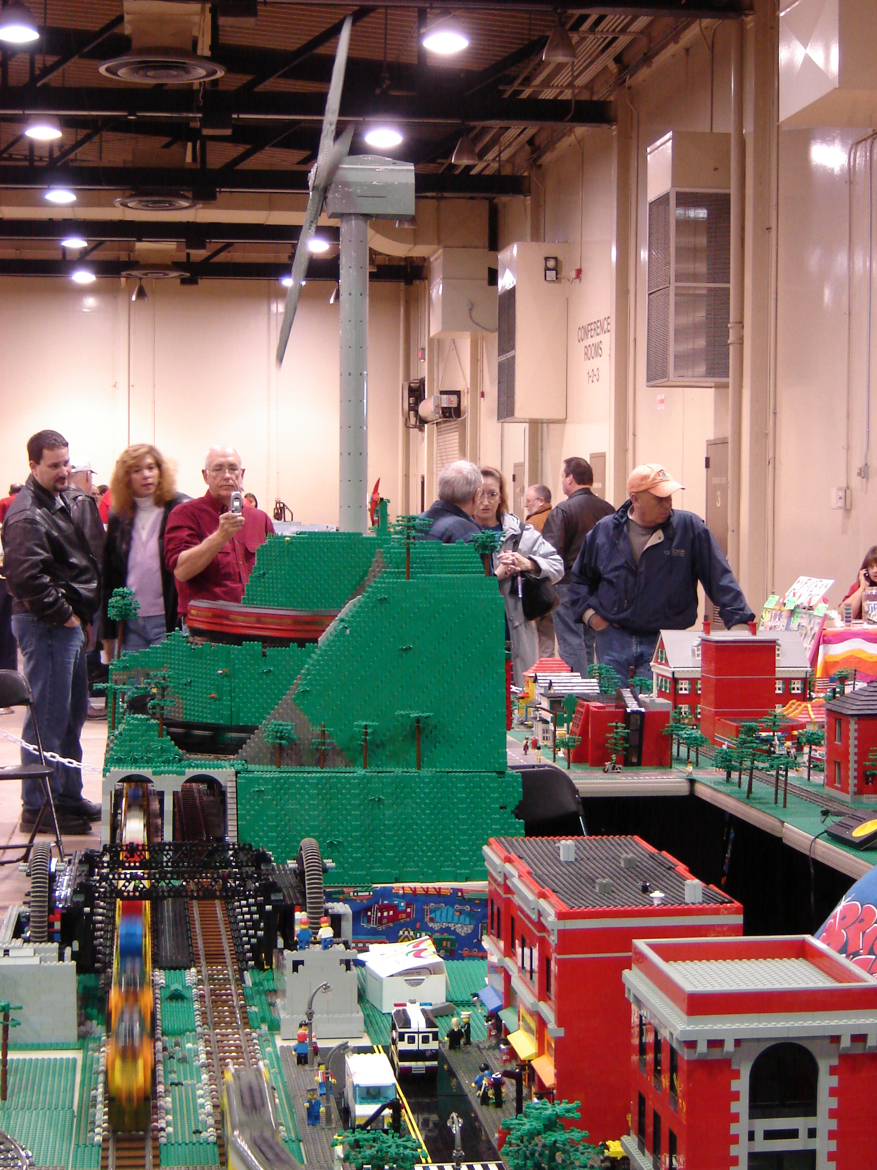 Dsc00122 from COLTC GTE Jan 2006 Display  - my hill and windmill