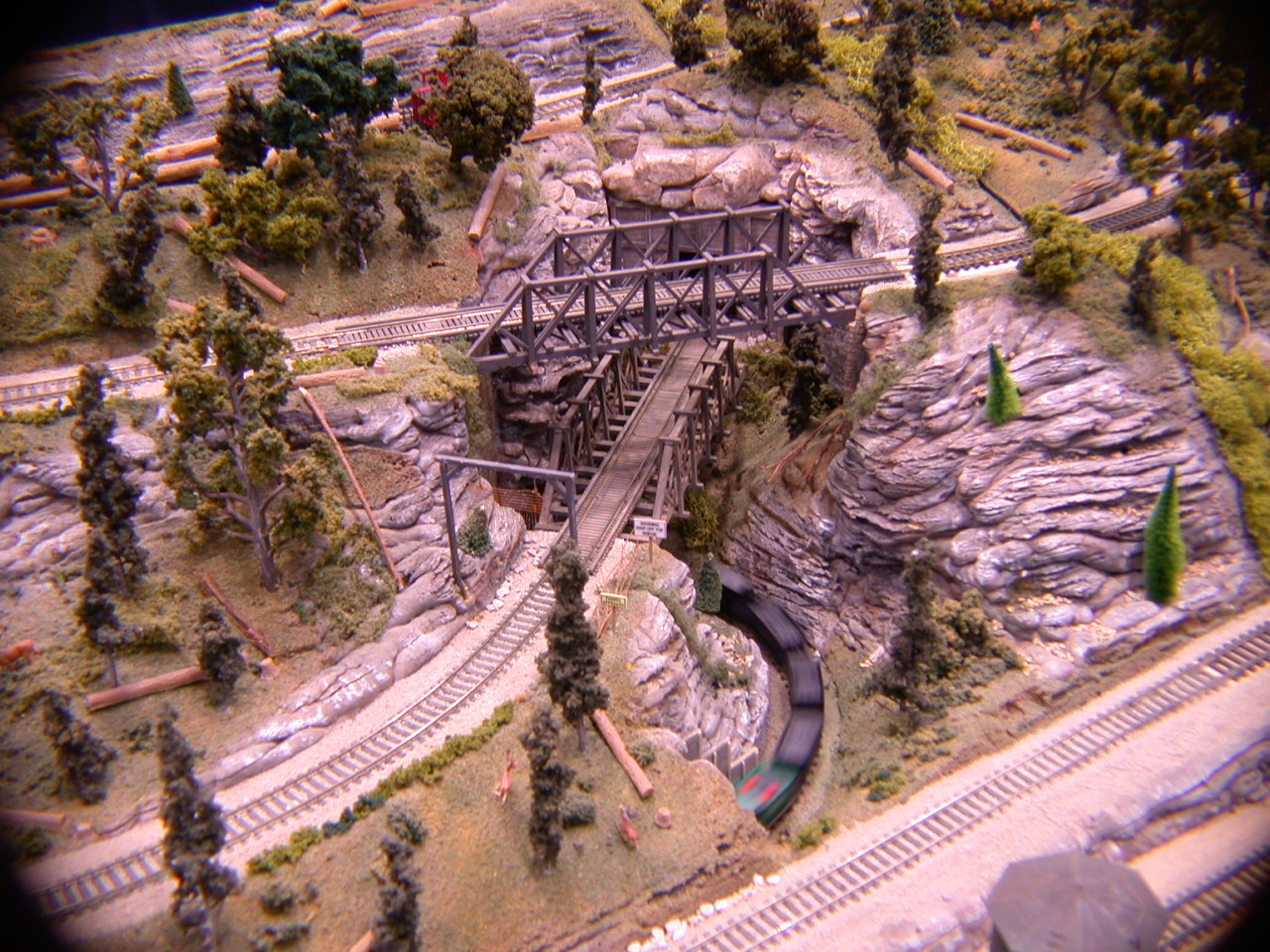Model rr dscn3075 from ILTCO NMRA July 2005 