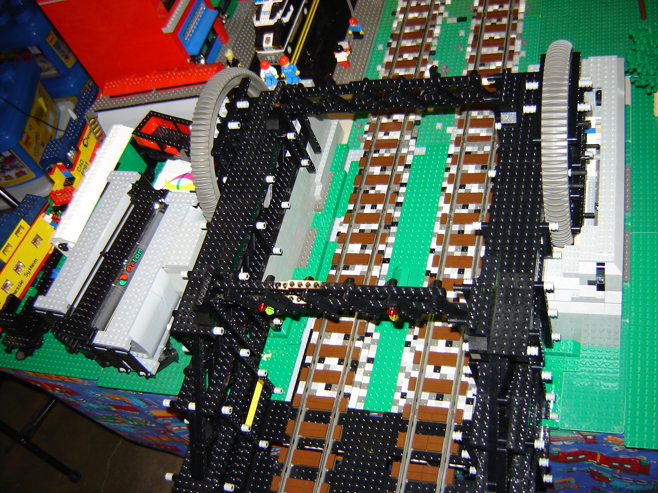 Gallaghersart dsc00180 from Lego Train Bridge ver. 10 