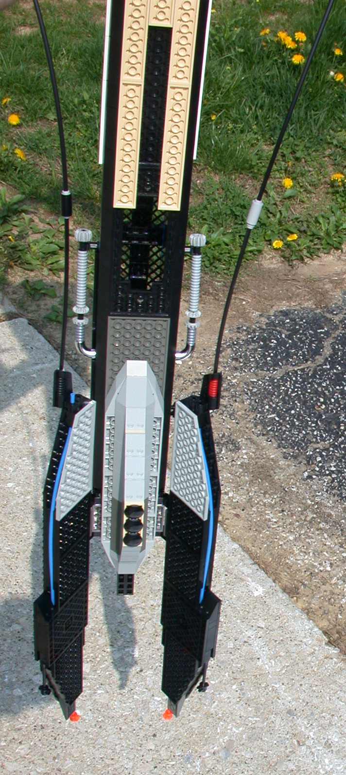 Gallaghersart bottom front from LEGO Scout Space Ship  