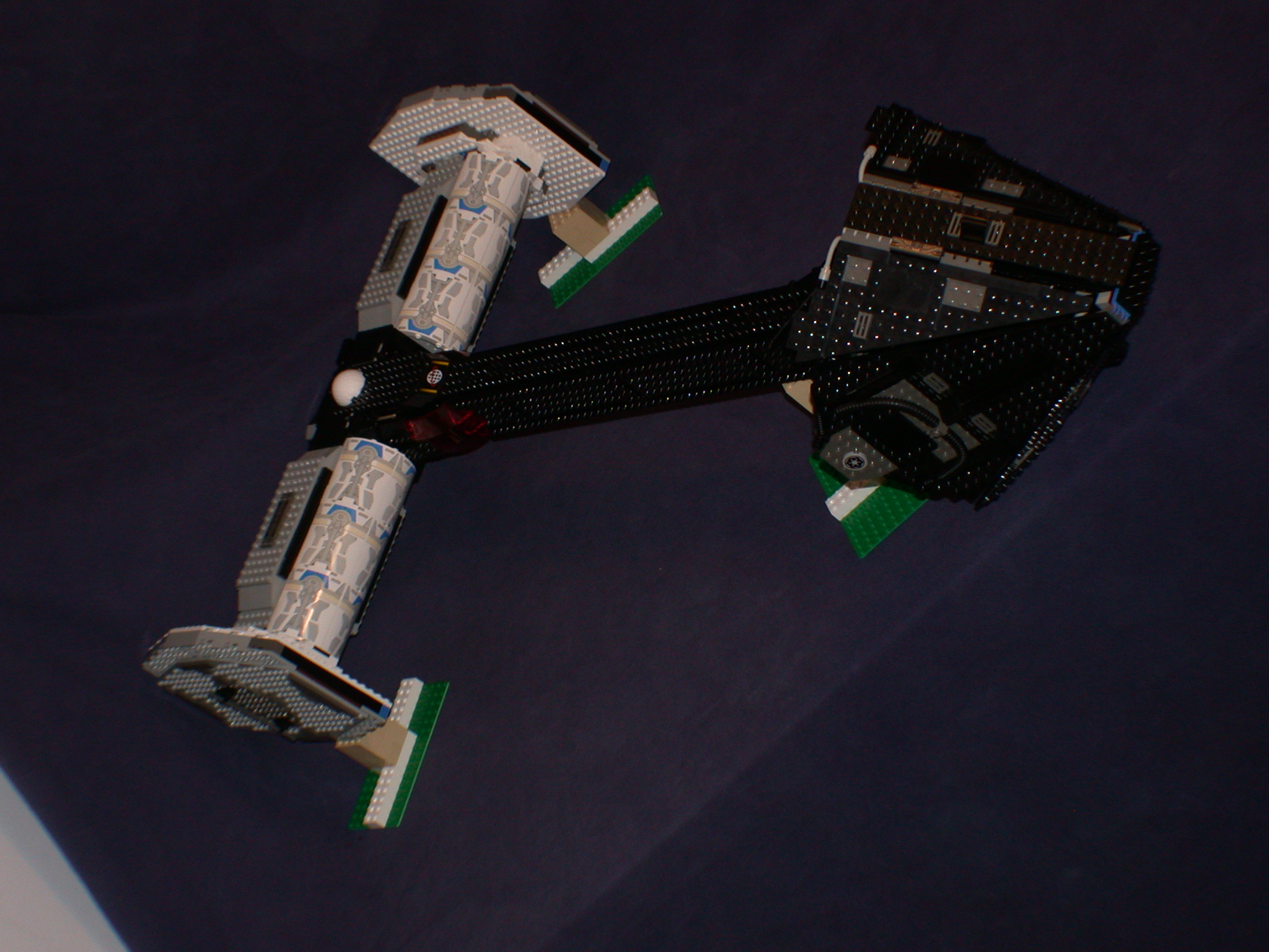 Gallaghersart dscn0681 from LEGO Space Mother Ship 