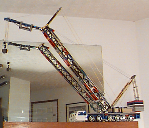 Gallaghersart a full side view from LEGO Cranes gallaghersart_a_full_side_view.jpg