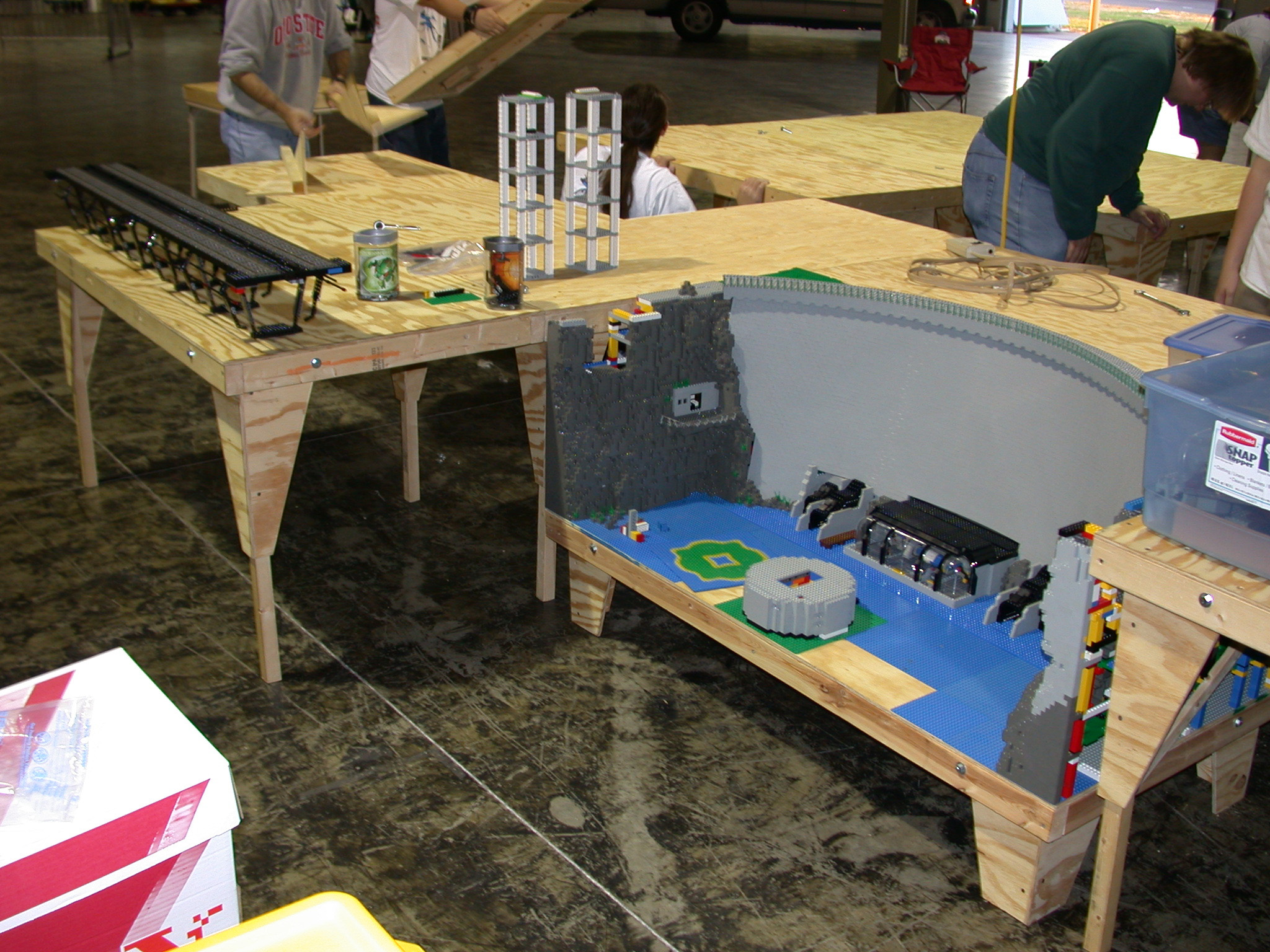 Gallaghersart dam bridge setup 383 from Dayton GATS Oct 2003 