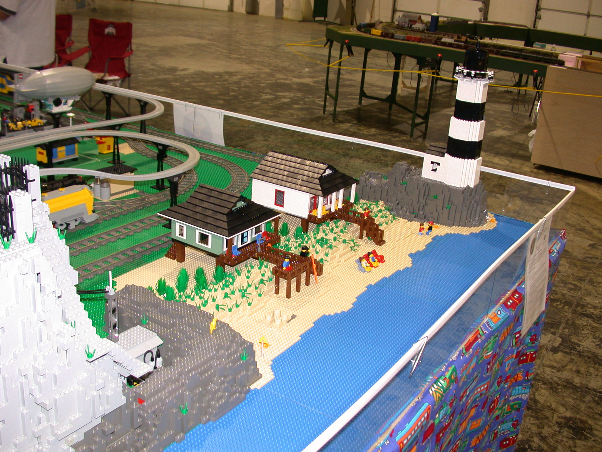 Gallaghersart light house and beech houses 402 from Dayton GATS Oct 2003 