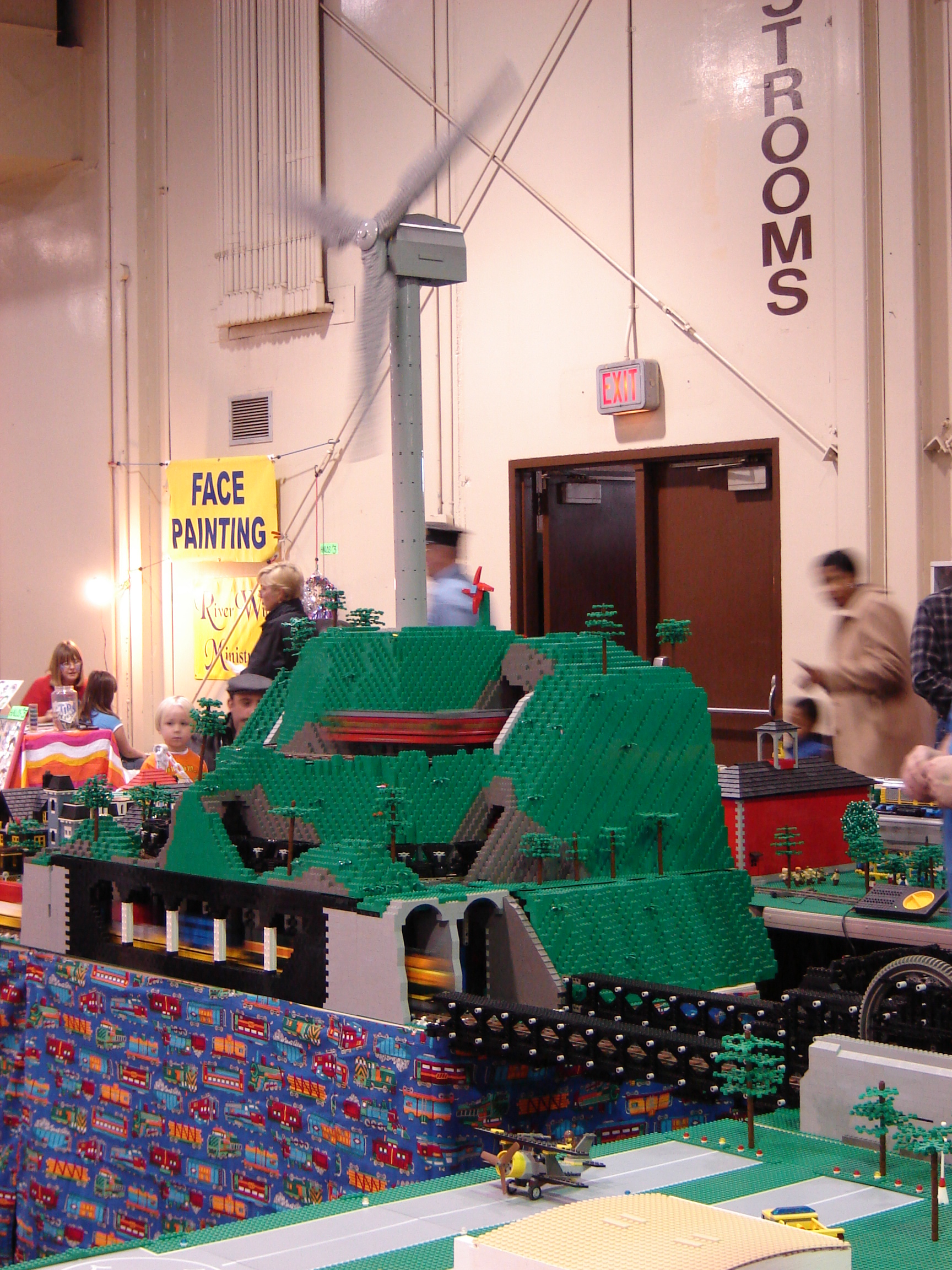 Gallaghersart dsc00104 3 from LEGO Windmill 