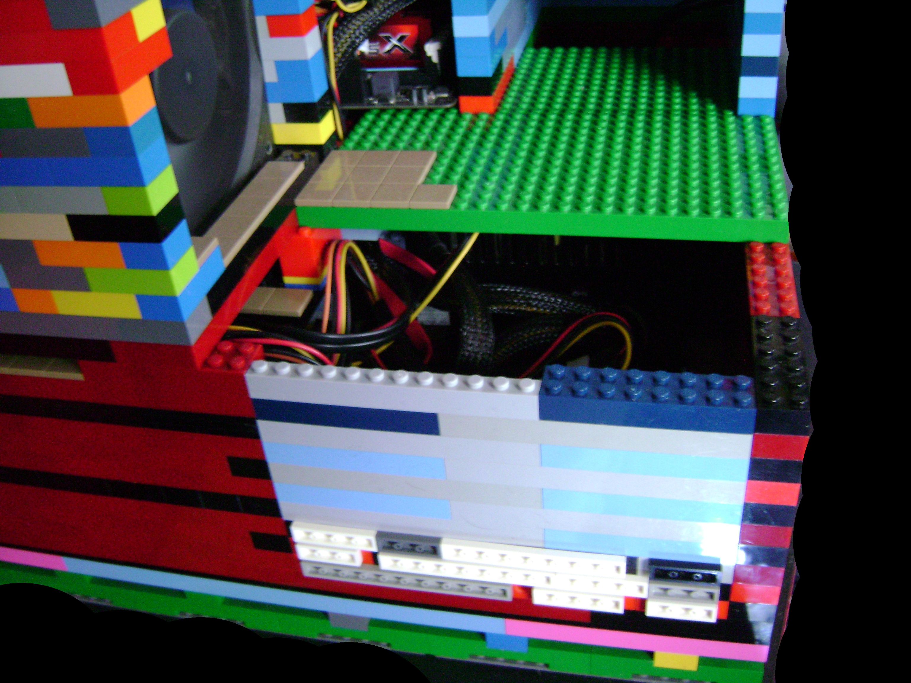 Gallaghersart dsc03415sm from LEGO PC Case 